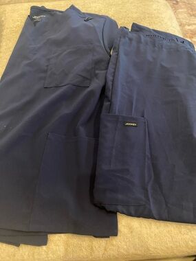 Jockey Women's Navy Blue Scrub Top and Pants Set